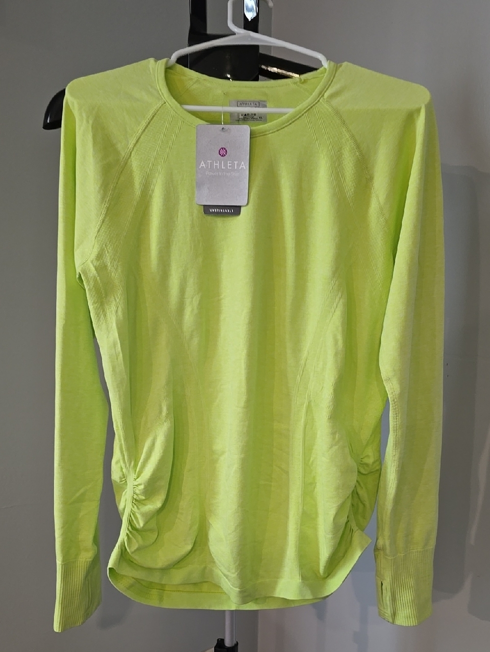 Athleta Fastest Track Long Sleves Size XL